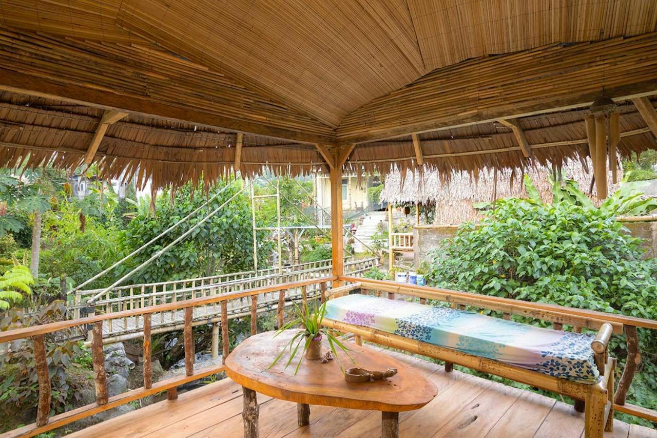 Onong'S Homestay & Cafe Tomohon Exteriör bild